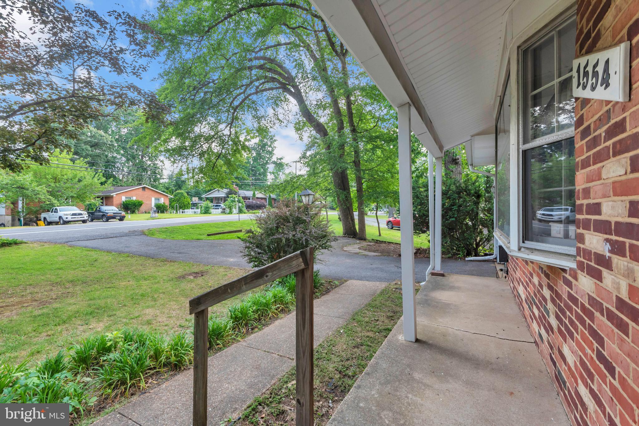 LONG POINT ON THE MAGOTHY - Residential