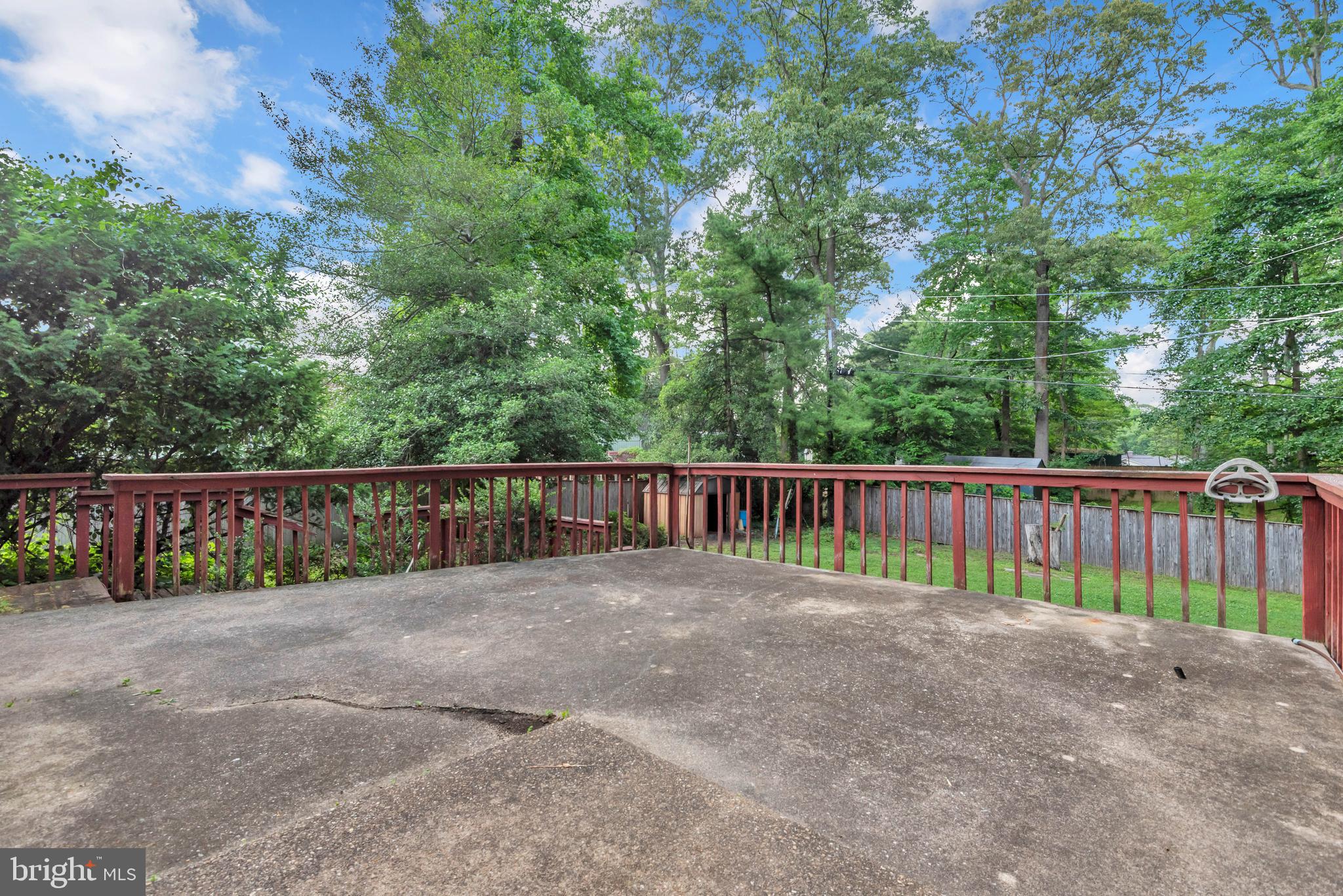 LONG POINT ON THE MAGOTHY - Residential