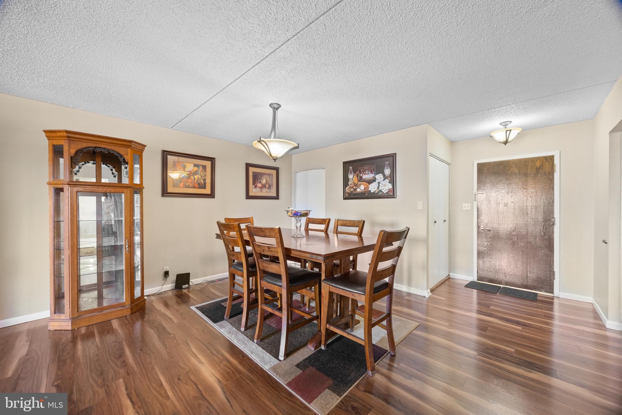 VALLEY FORGE TOWER - Residential