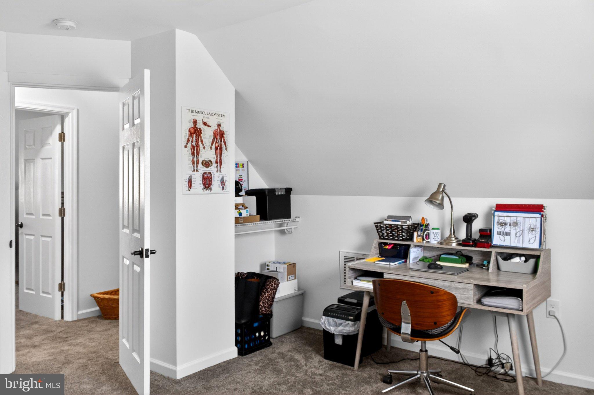 OAK HILLS - Residential