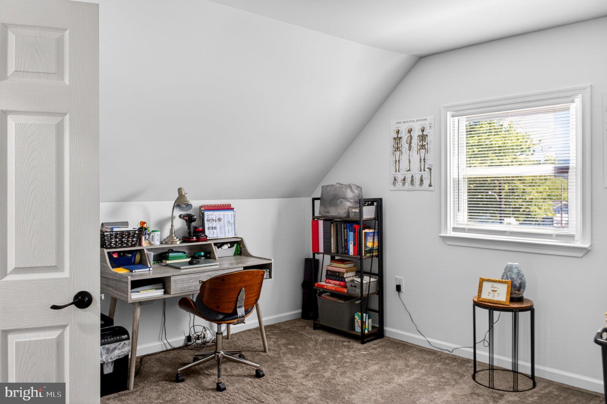 OAK HILLS - Residential