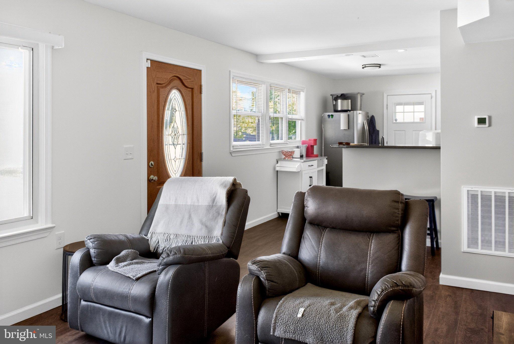 OAK HILLS - Residential