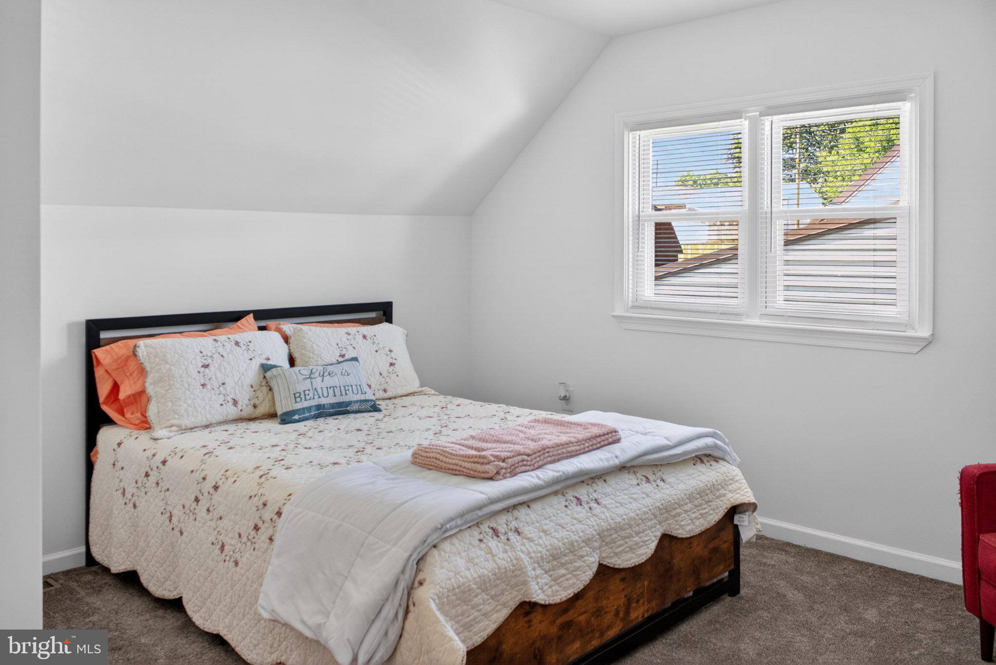 OAK HILLS - Residential