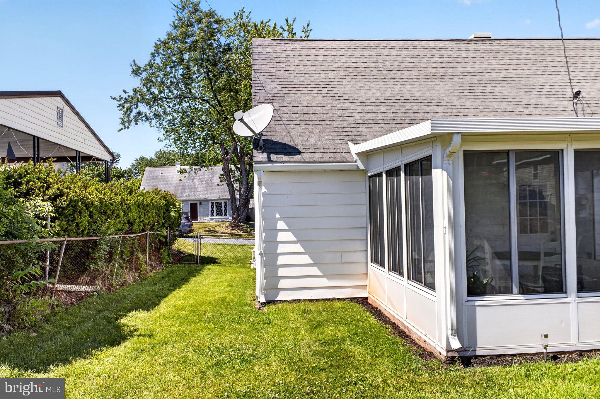 OAK HILLS - Residential