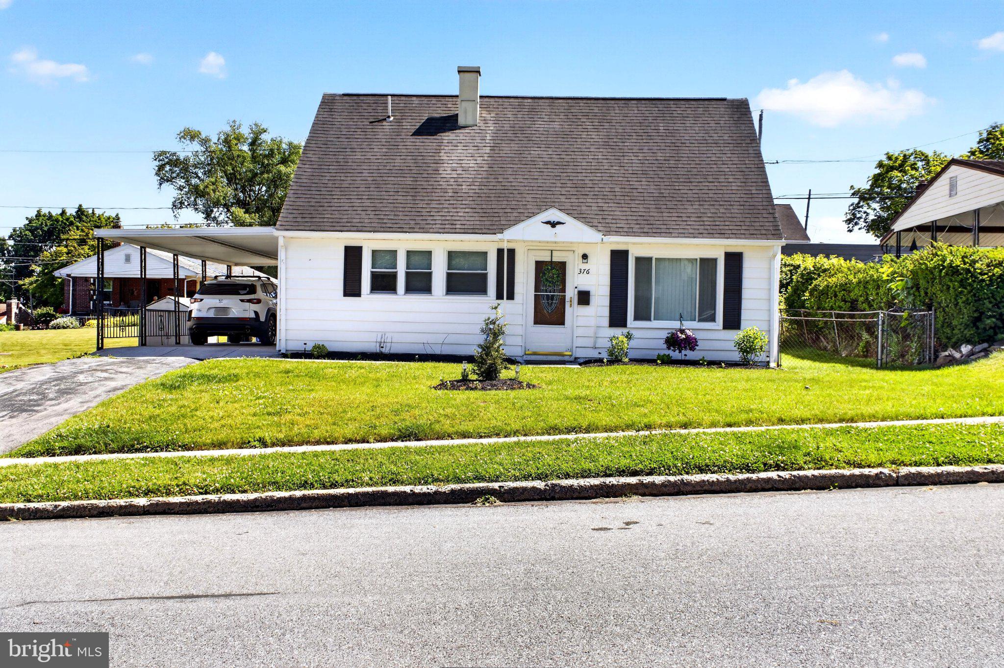 OAK HILLS - Residential