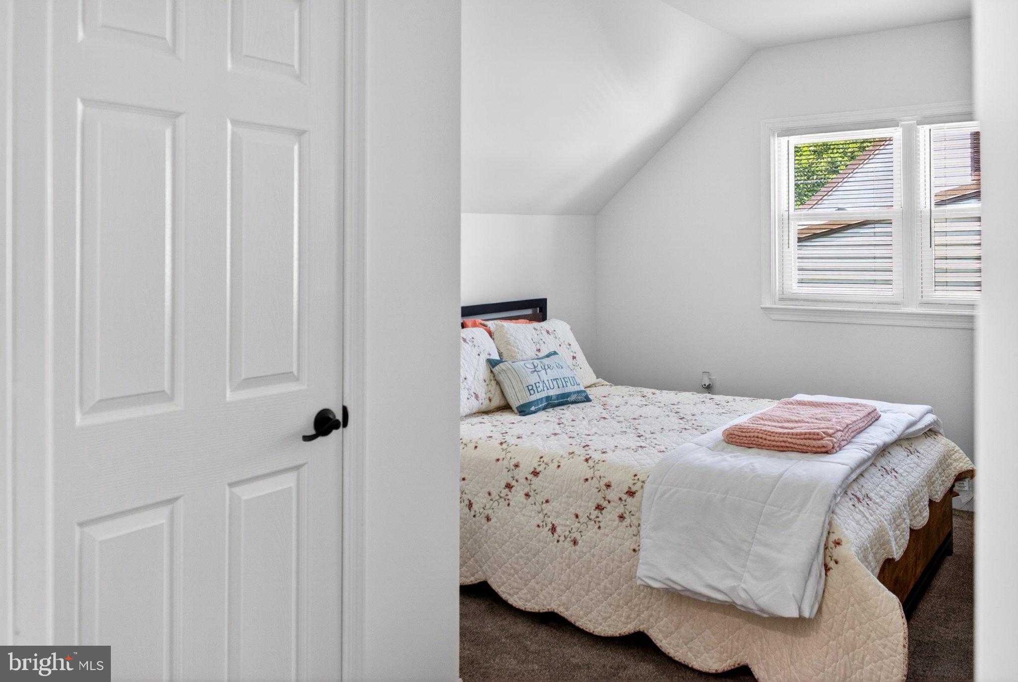 OAK HILLS - Residential