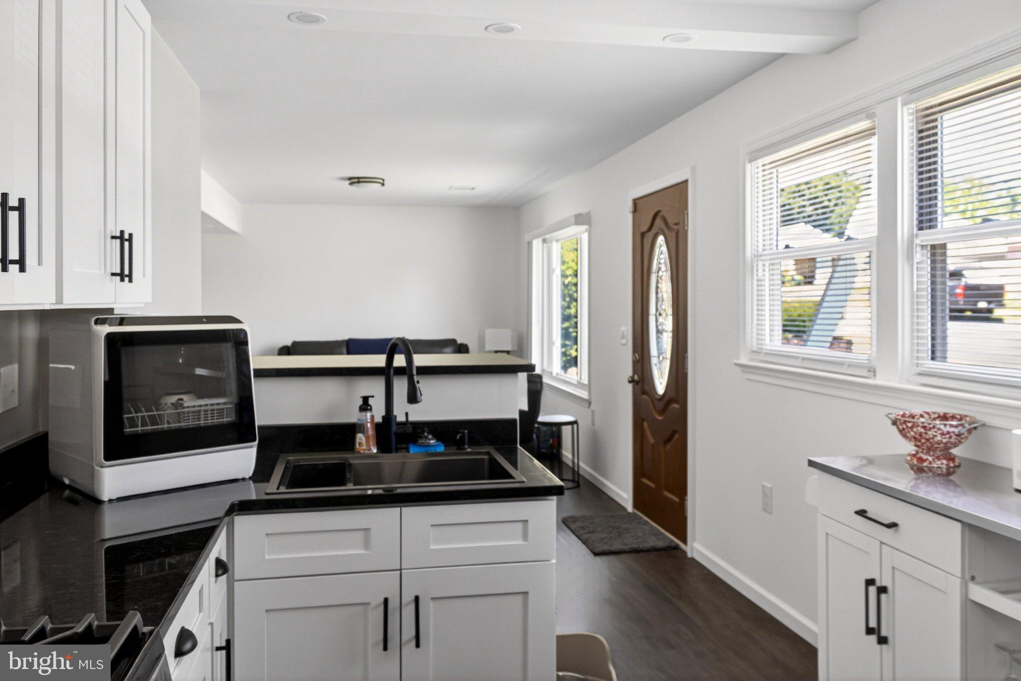 OAK HILLS - Residential