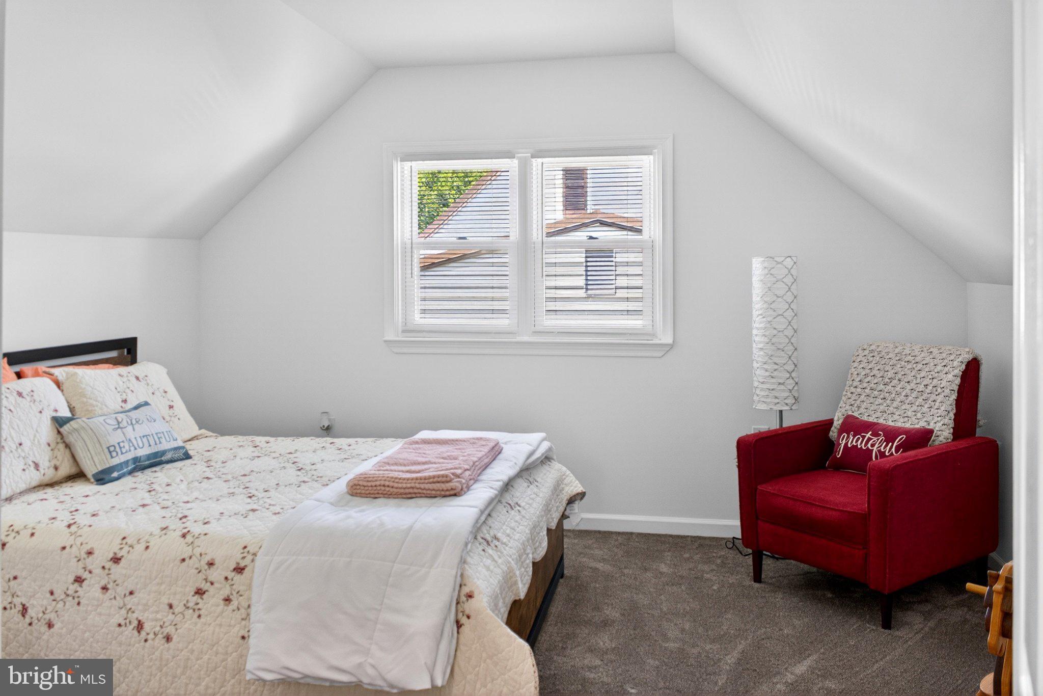 OAK HILLS - Residential