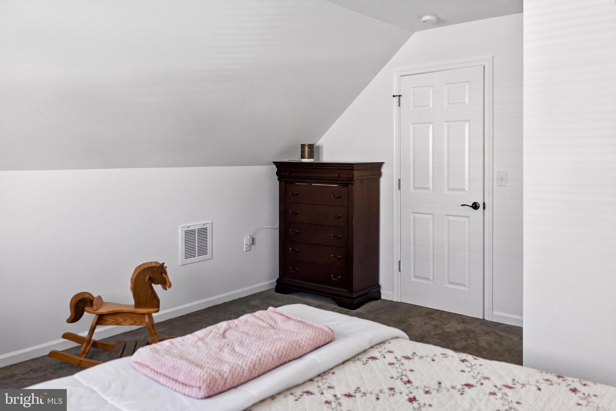 OAK HILLS - Residential
