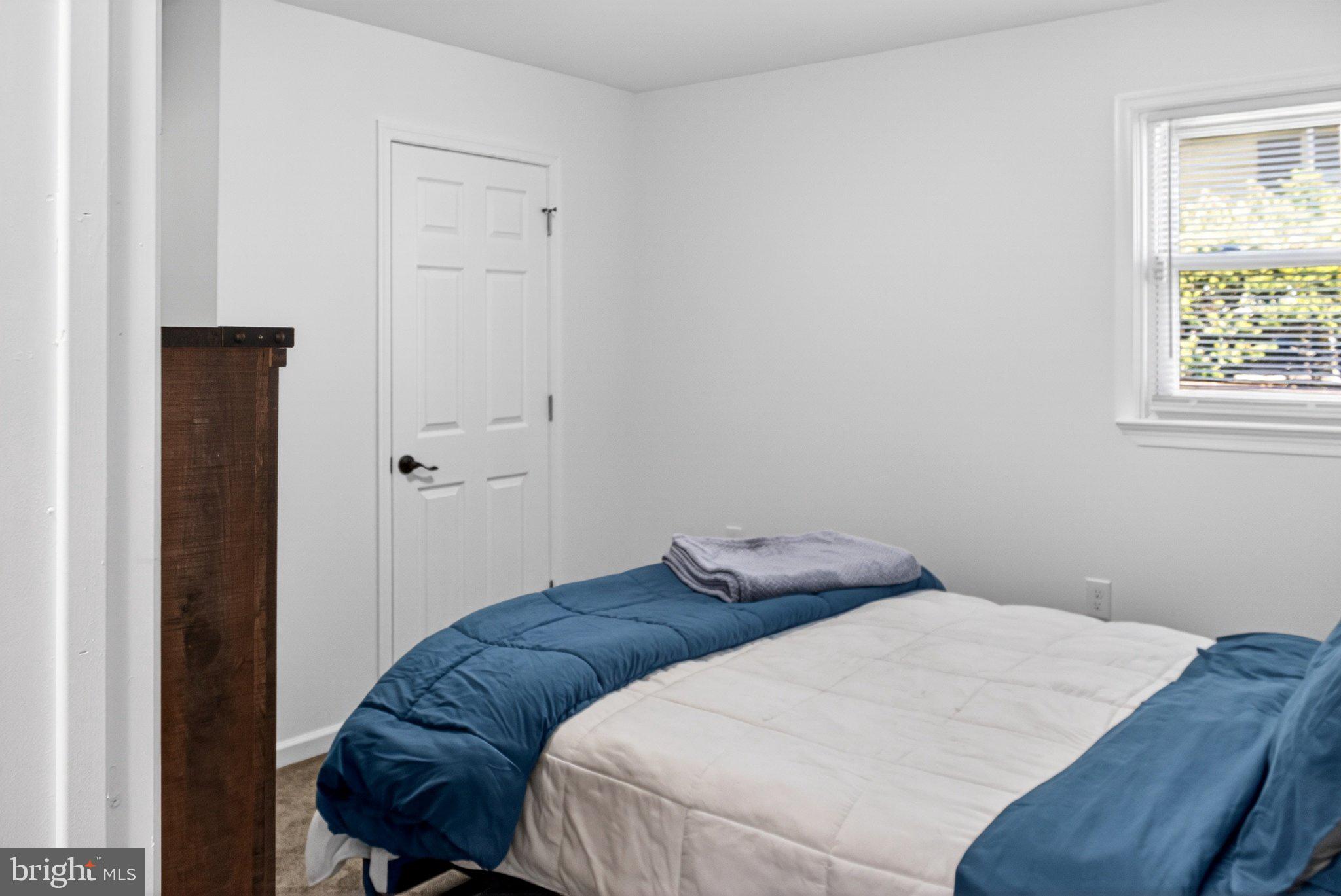 OAK HILLS - Residential