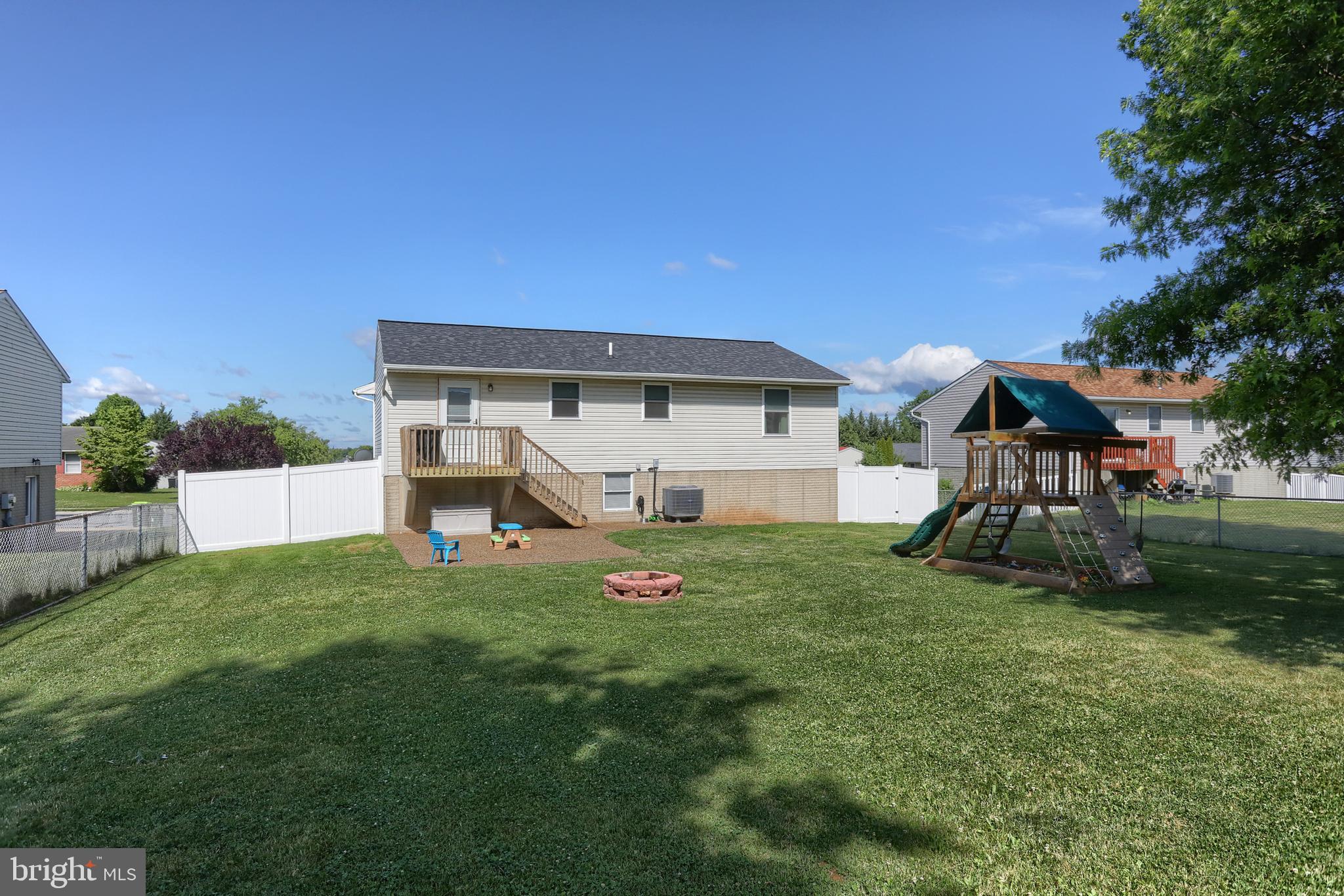 NEWBURG VILLAGE - Residential