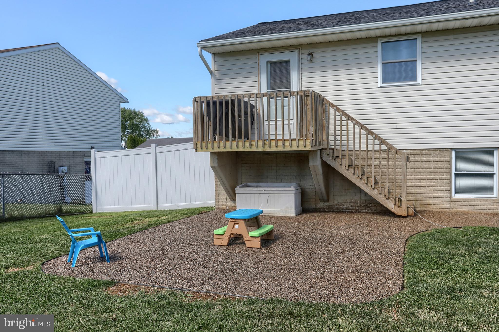 NEWBURG VILLAGE - Residential