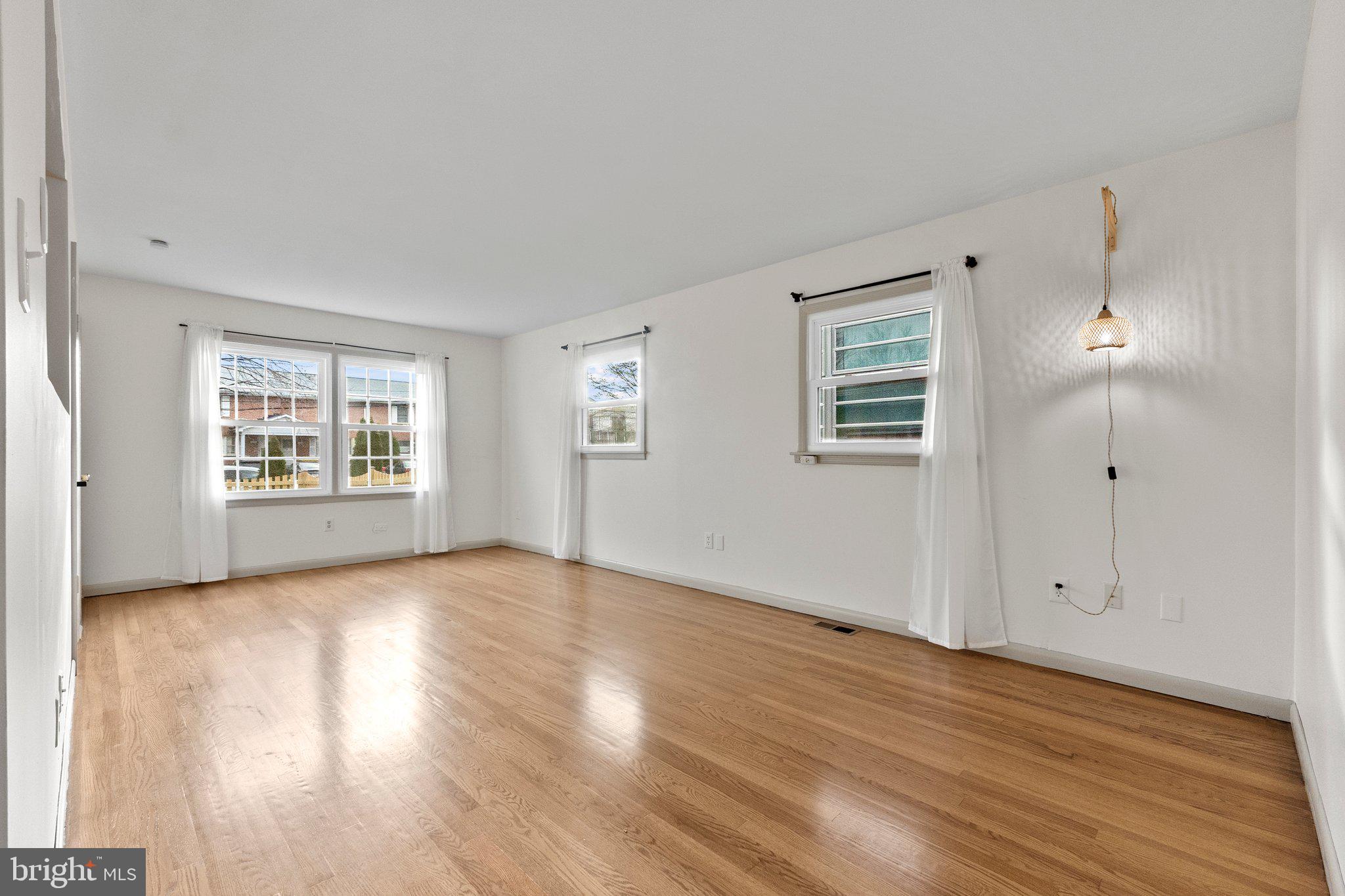 MILTON VALLEY - Residential
