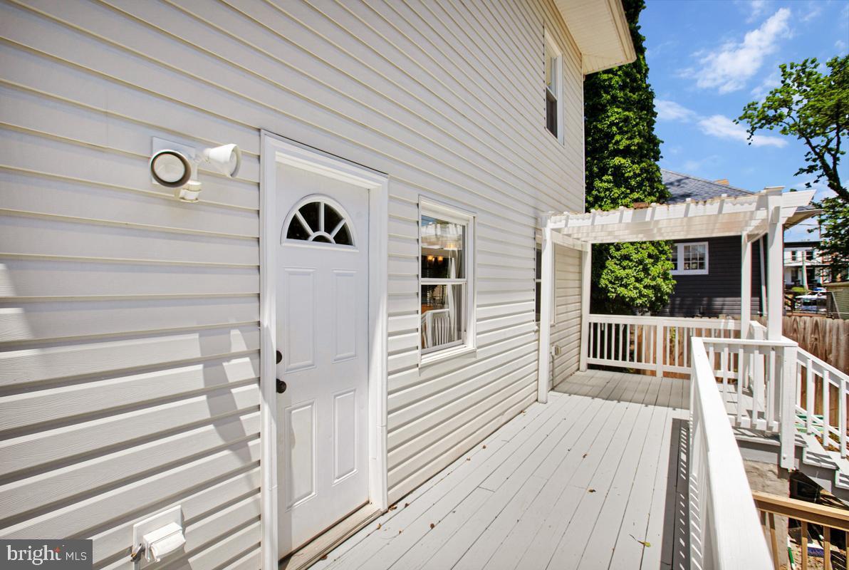 GARWYN OAKS - Residential