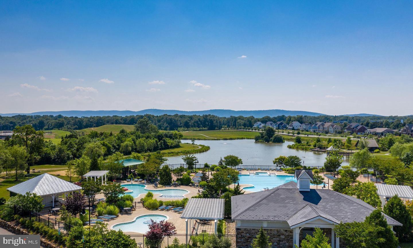 GREENS AT WILLOWSFORD - Residential