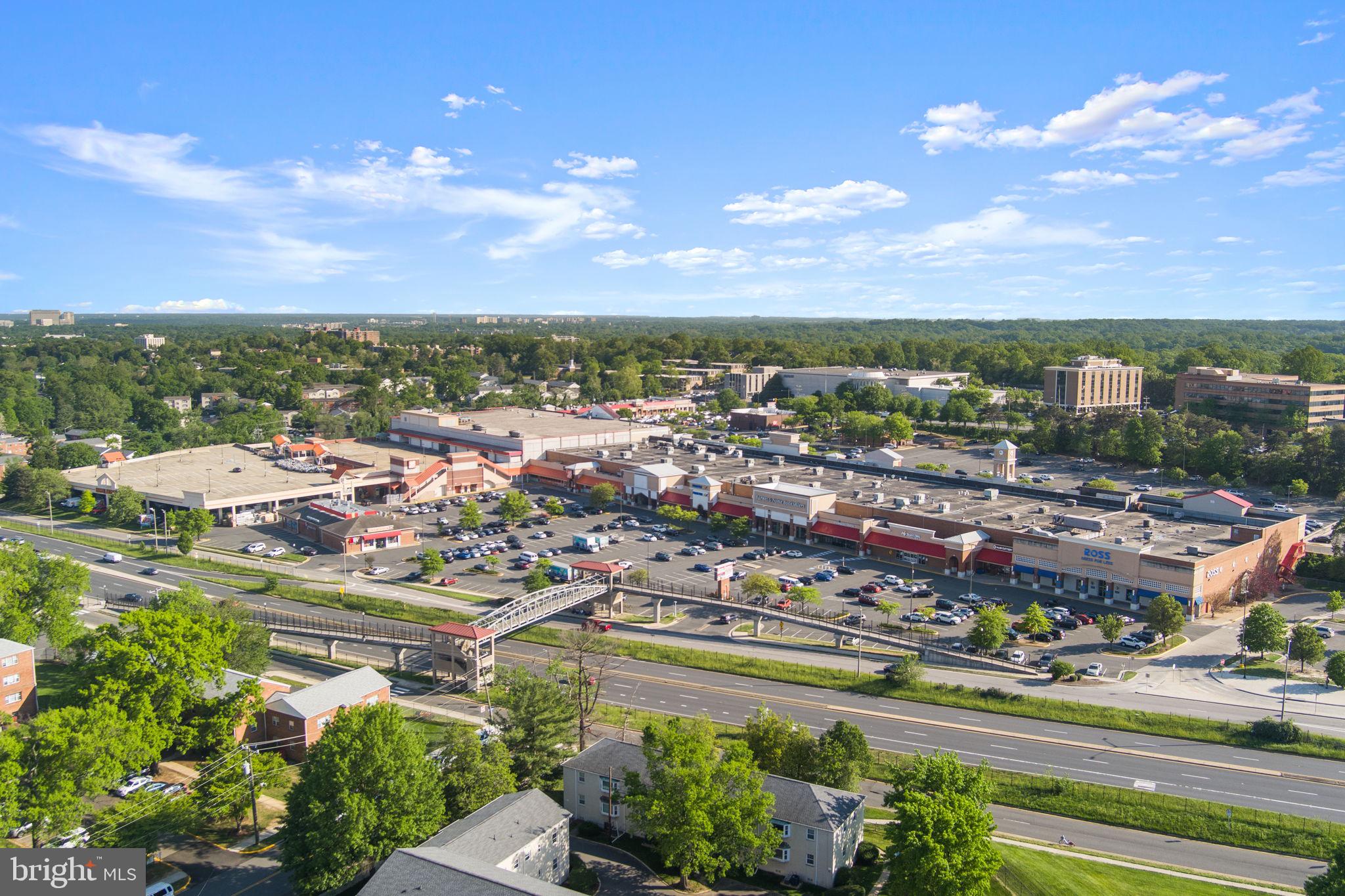 VILLAGES AT FALLS CHURCH - Residential Lease