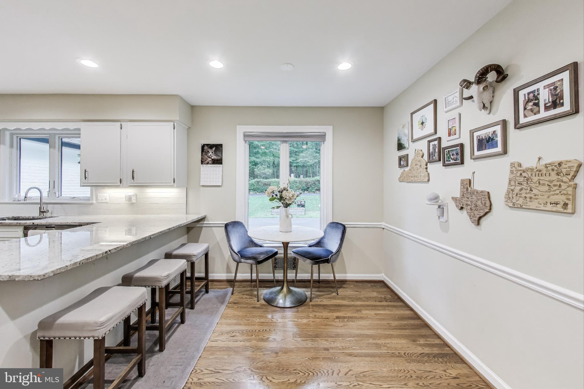 NEAR CLIFTON - Residential
