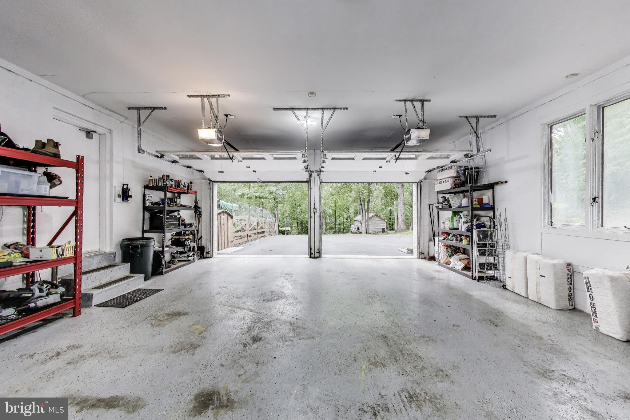 NEAR CLIFTON - Residential
