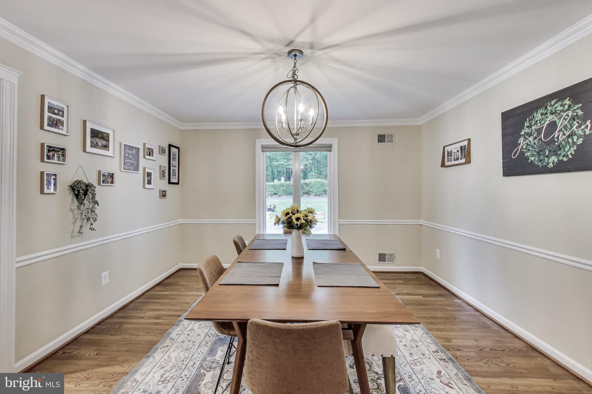 NEAR CLIFTON - Residential