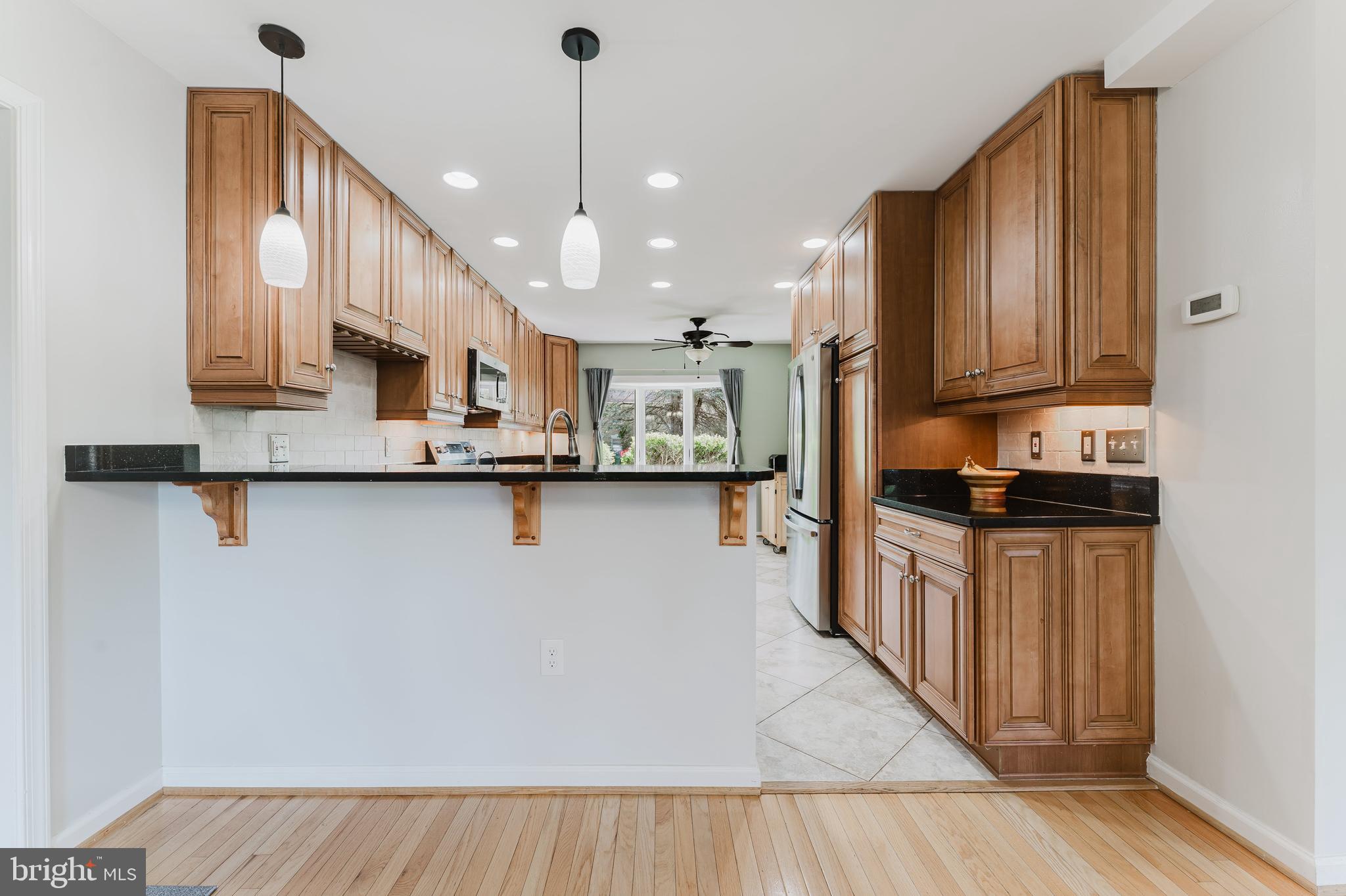 SIGNAL HILL - Residential