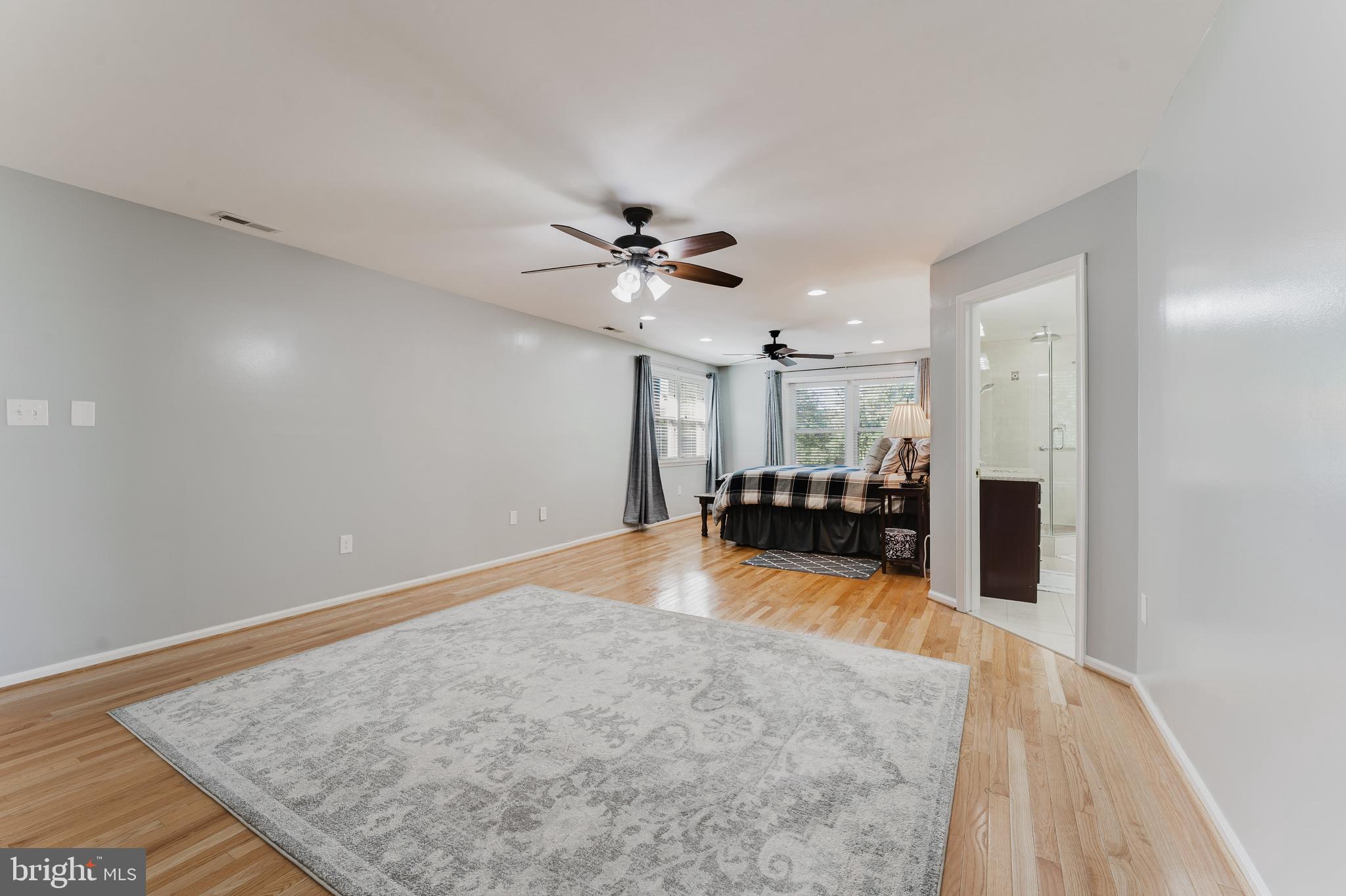 SIGNAL HILL - Residential