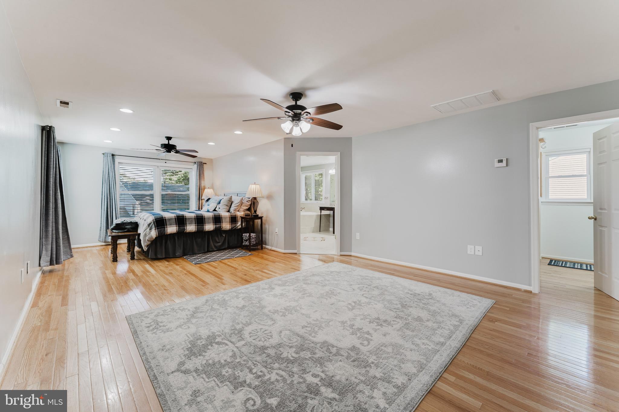 SIGNAL HILL - Residential