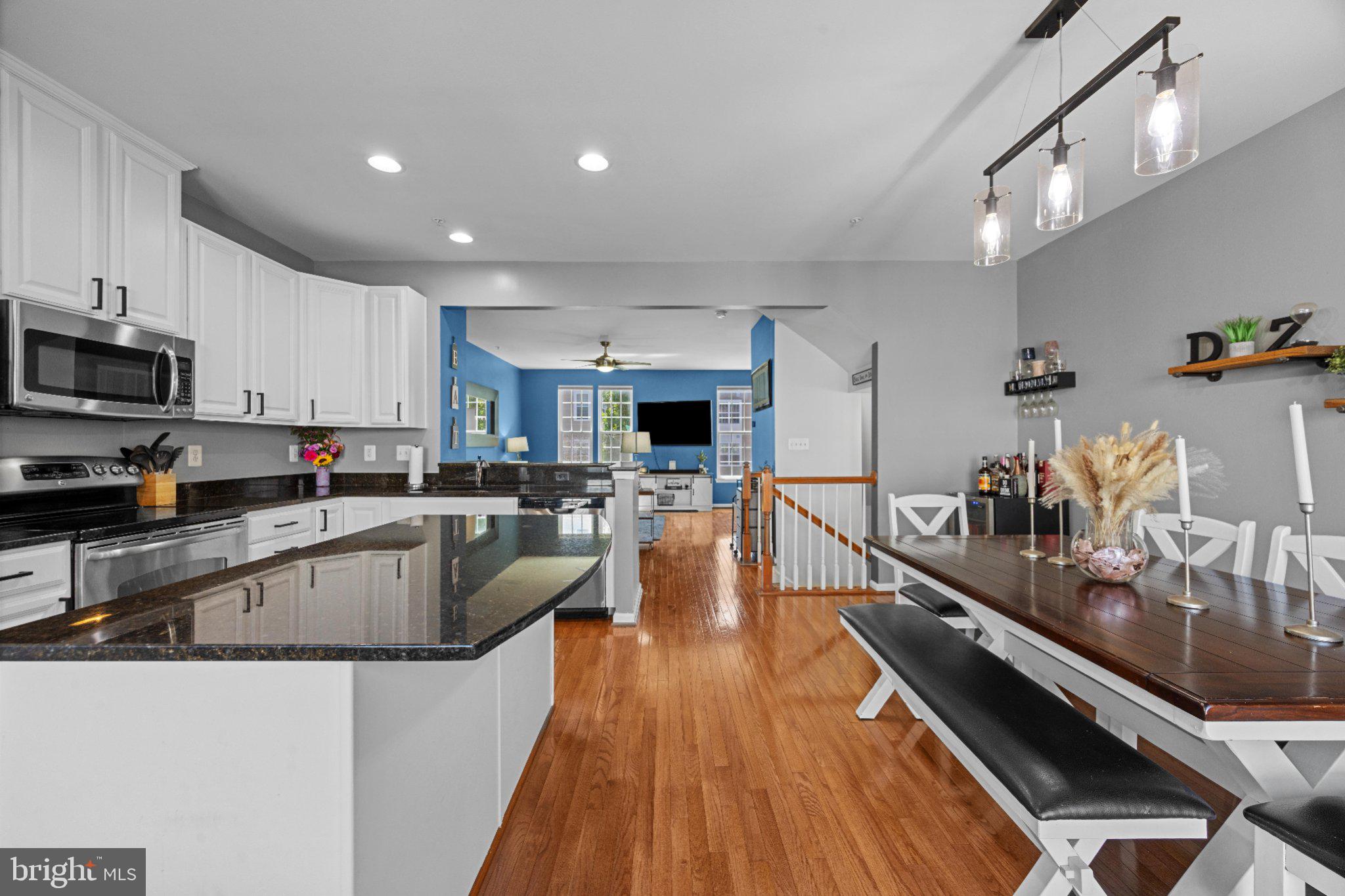 HOWARD SQUARE - Residential