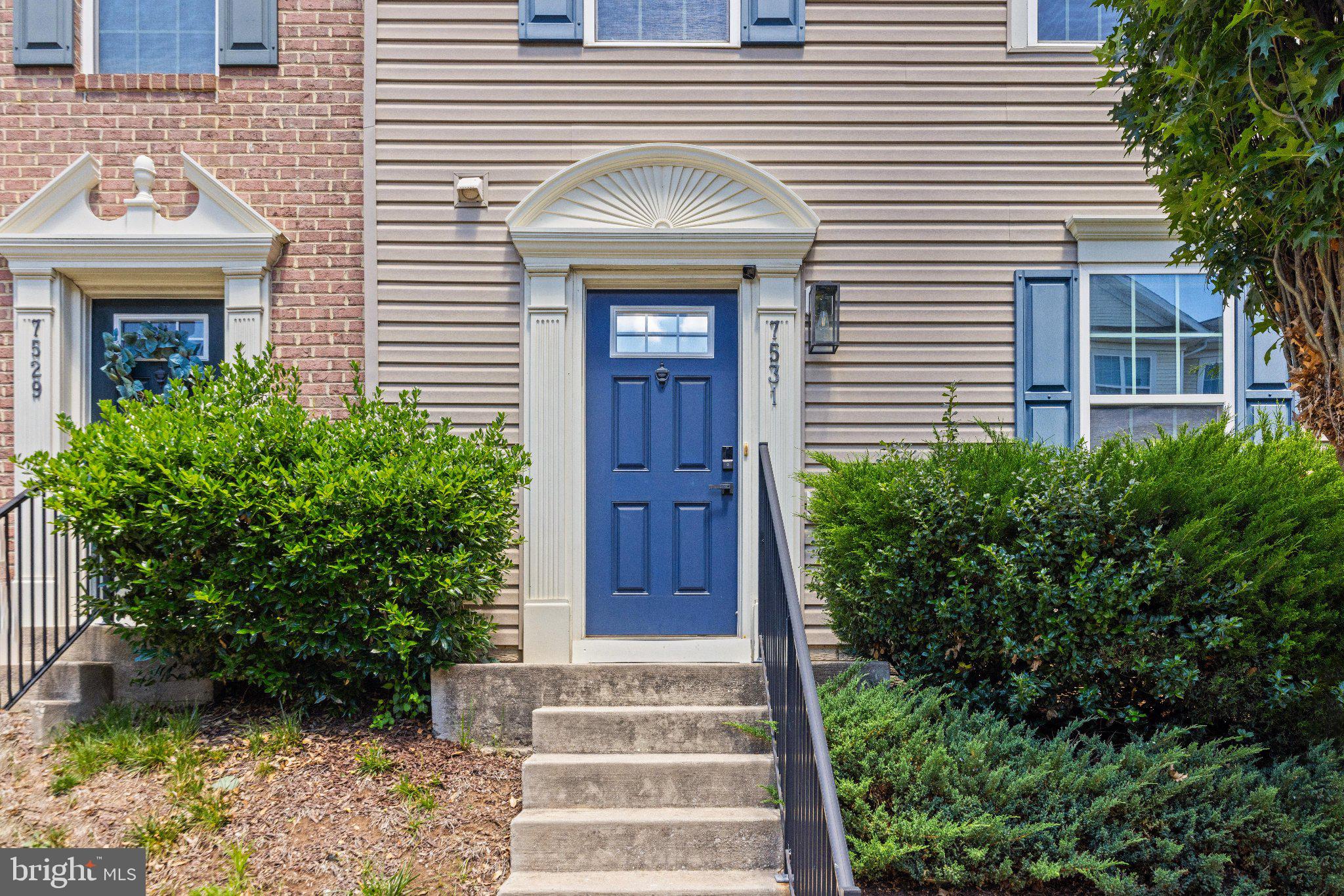 HOWARD SQUARE - Residential
