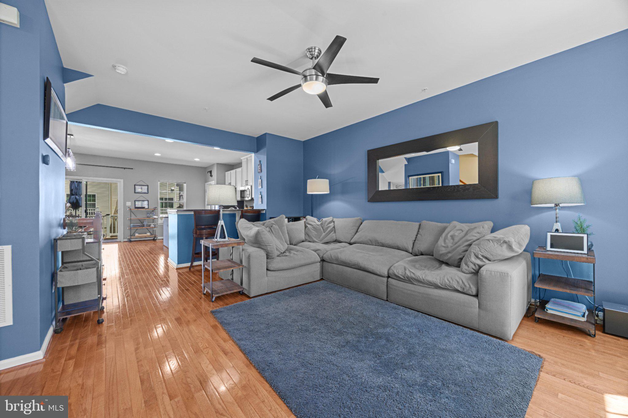 HOWARD SQUARE - Residential