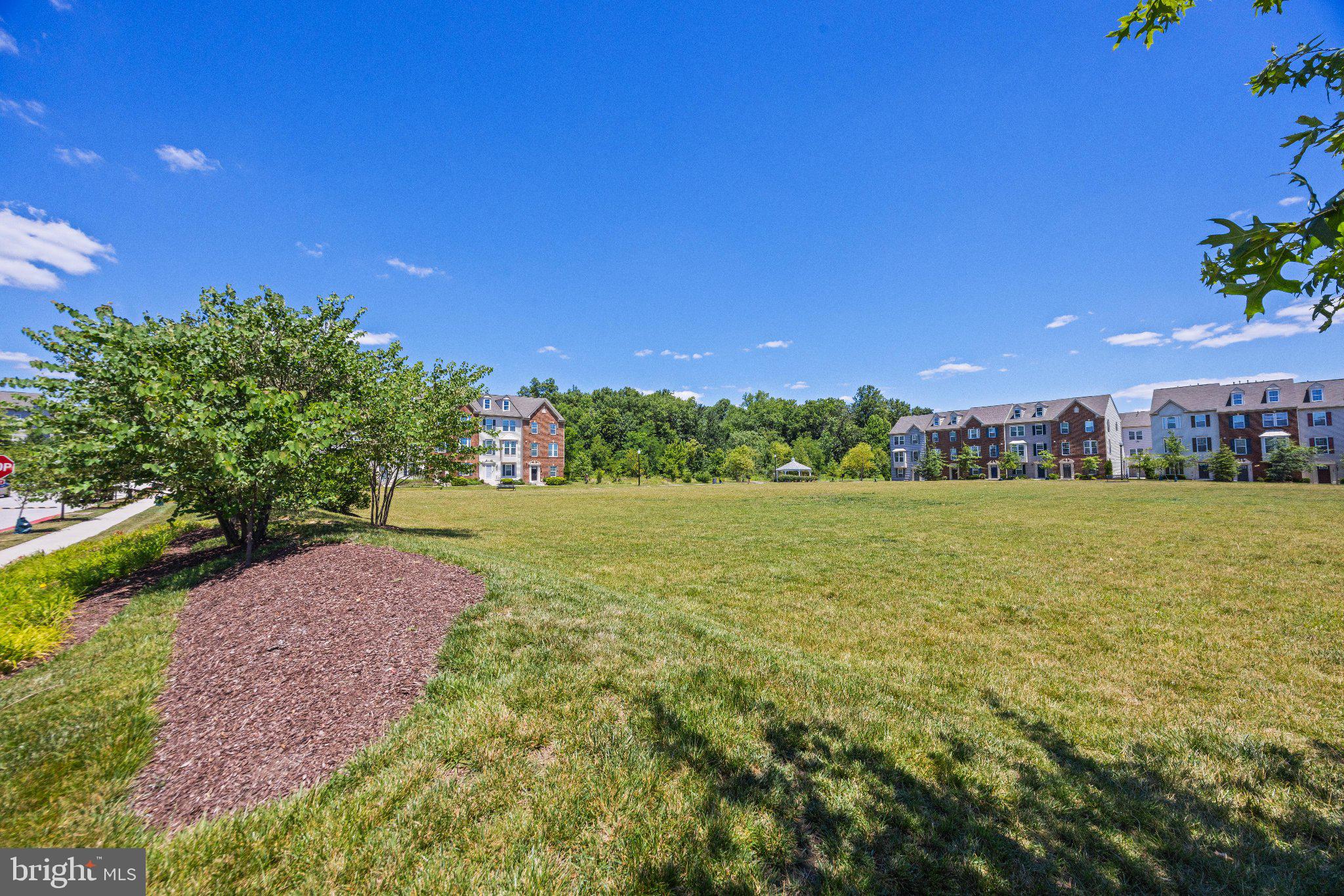 HOWARD SQUARE - Residential