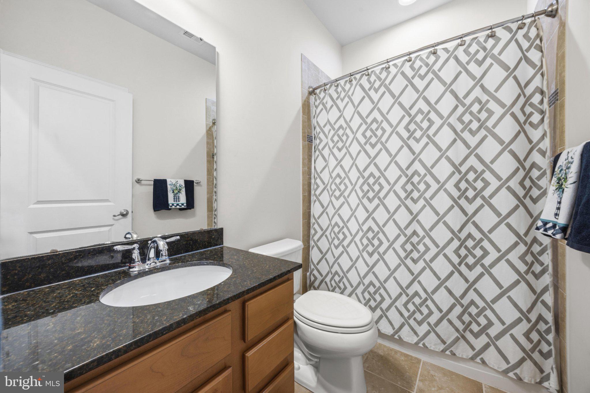 HOWARD SQUARE - Residential