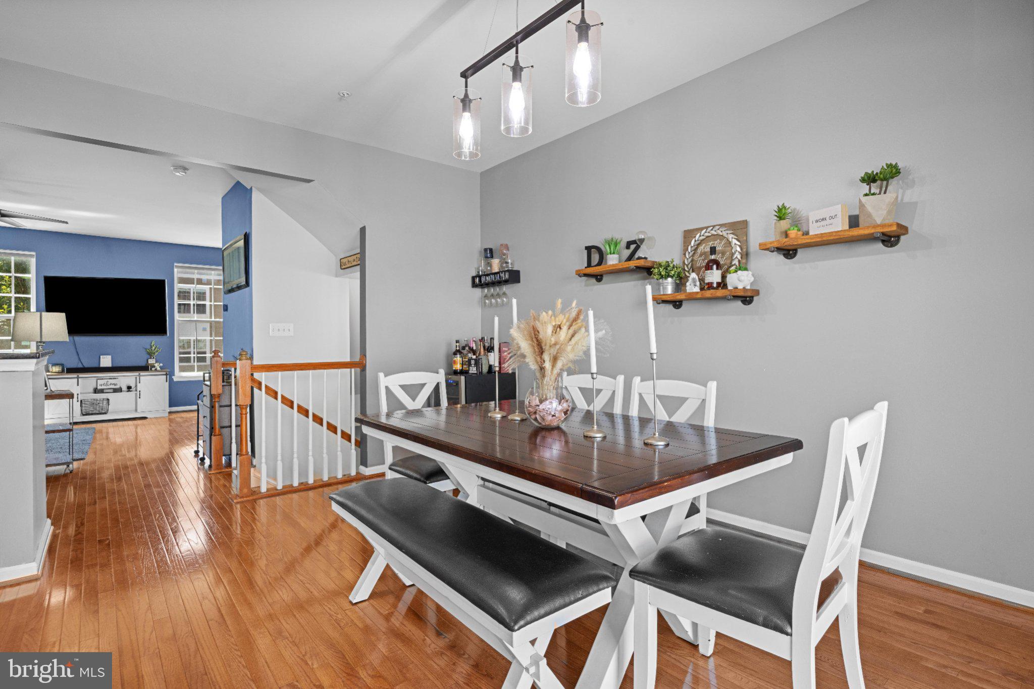 HOWARD SQUARE - Residential