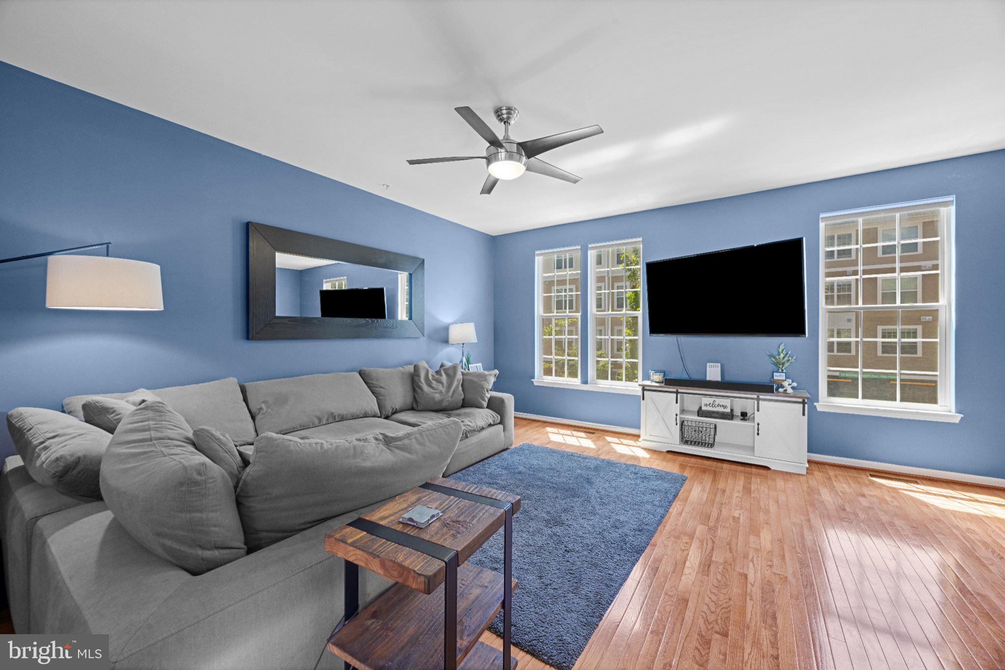 HOWARD SQUARE - Residential