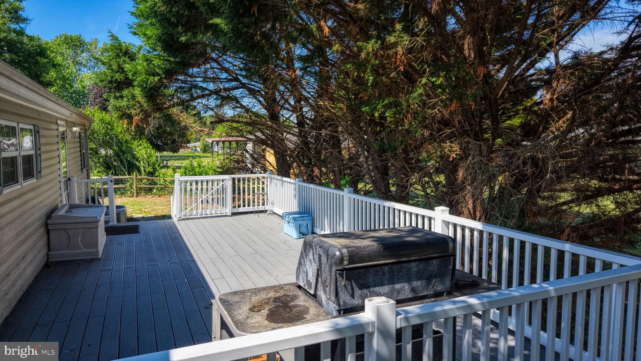 POTNETS CREEKSIDE - Residential