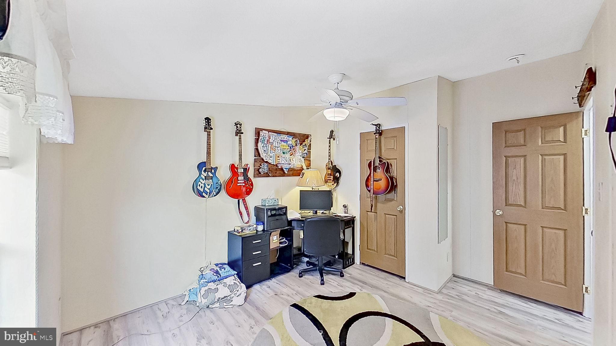 POTNETS CREEKSIDE - Residential