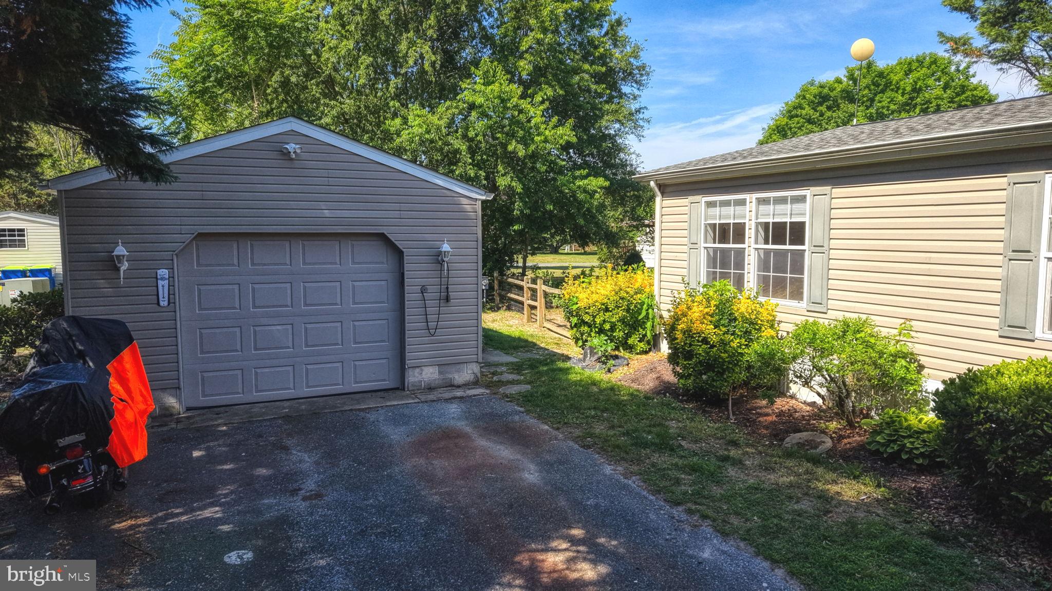 POTNETS CREEKSIDE - Residential