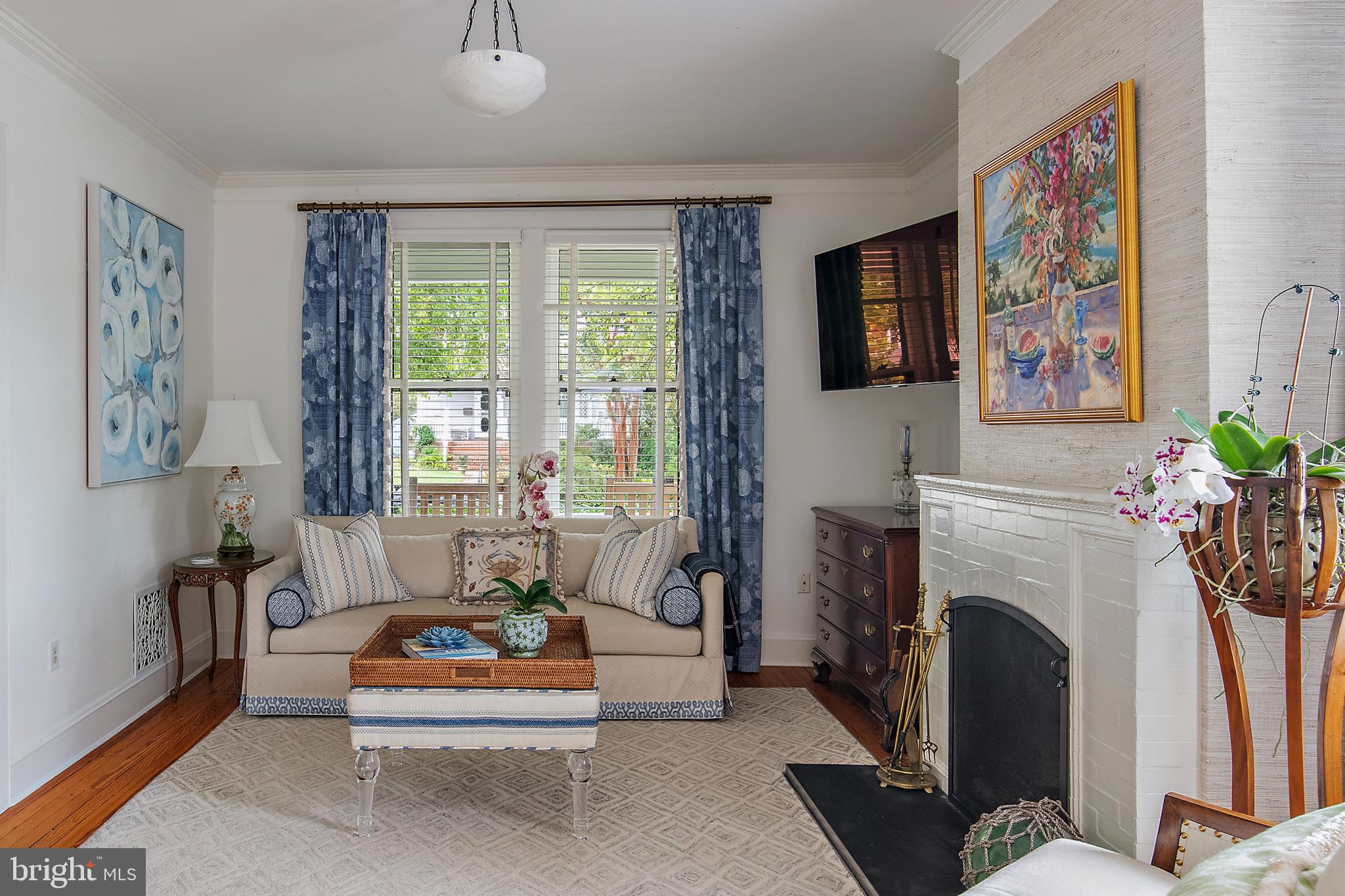 MURRAY HILL - Residential