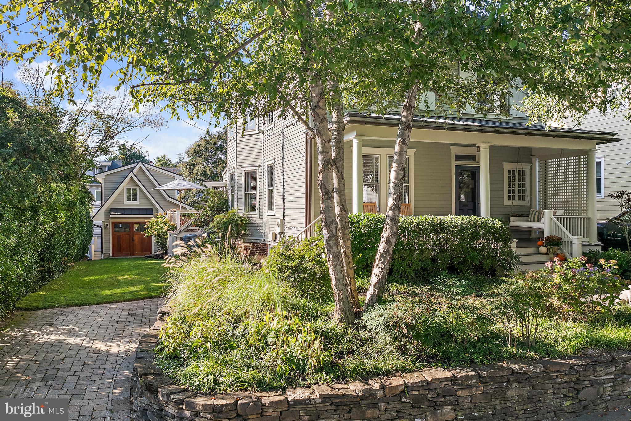MURRAY HILL - Residential