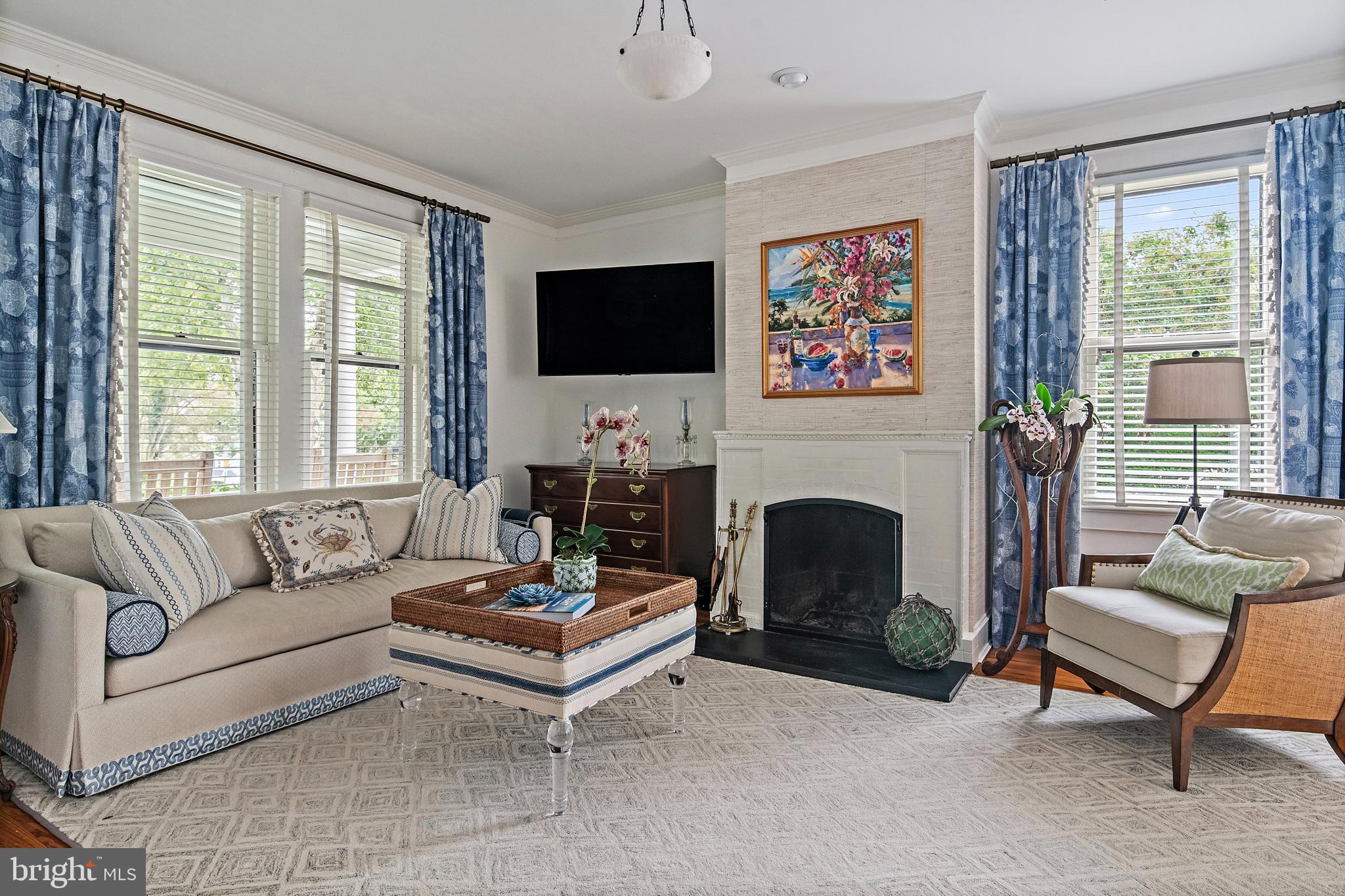 MURRAY HILL - Residential