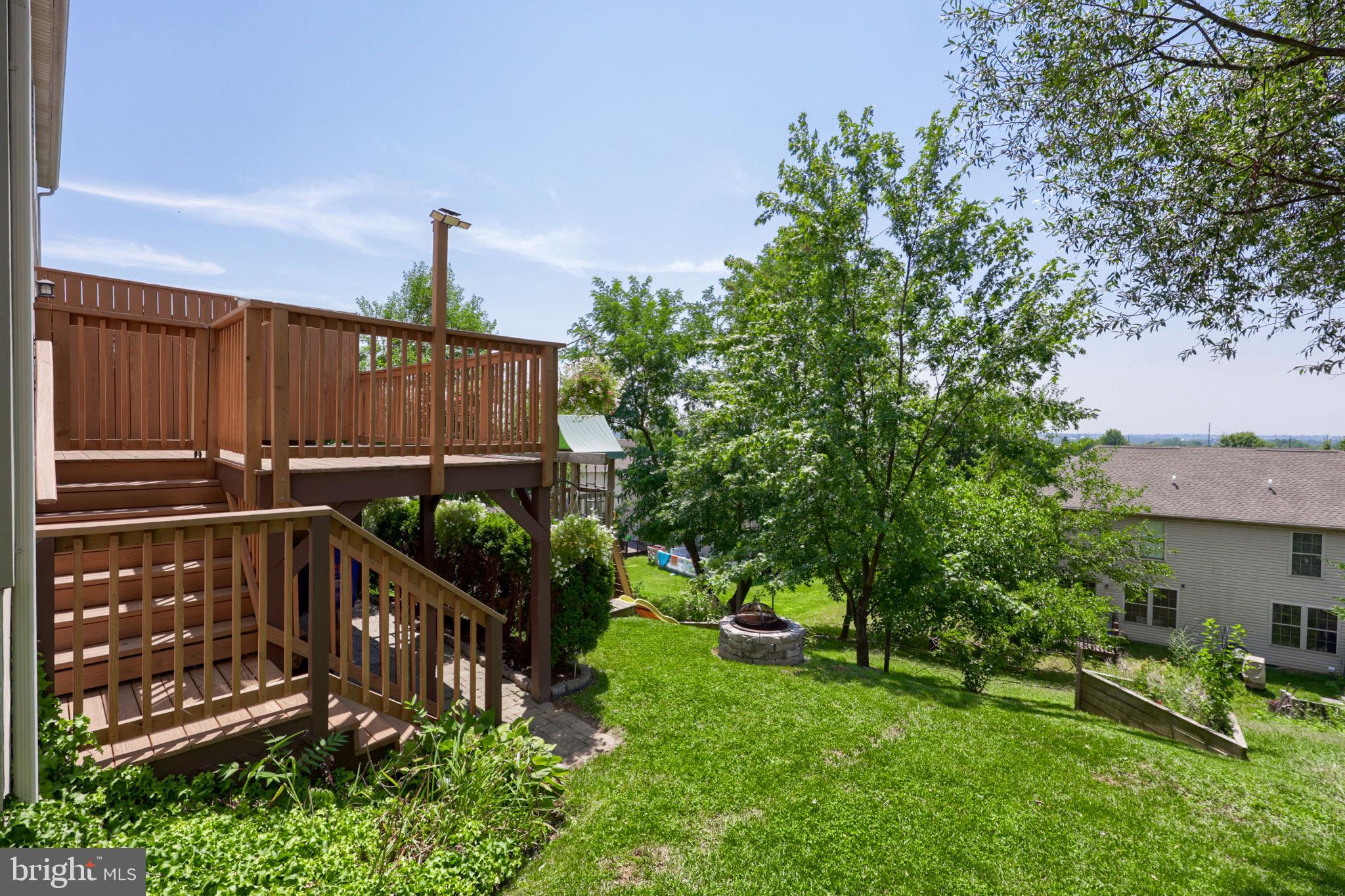 EAGLEVIEW ESTATES - Residential