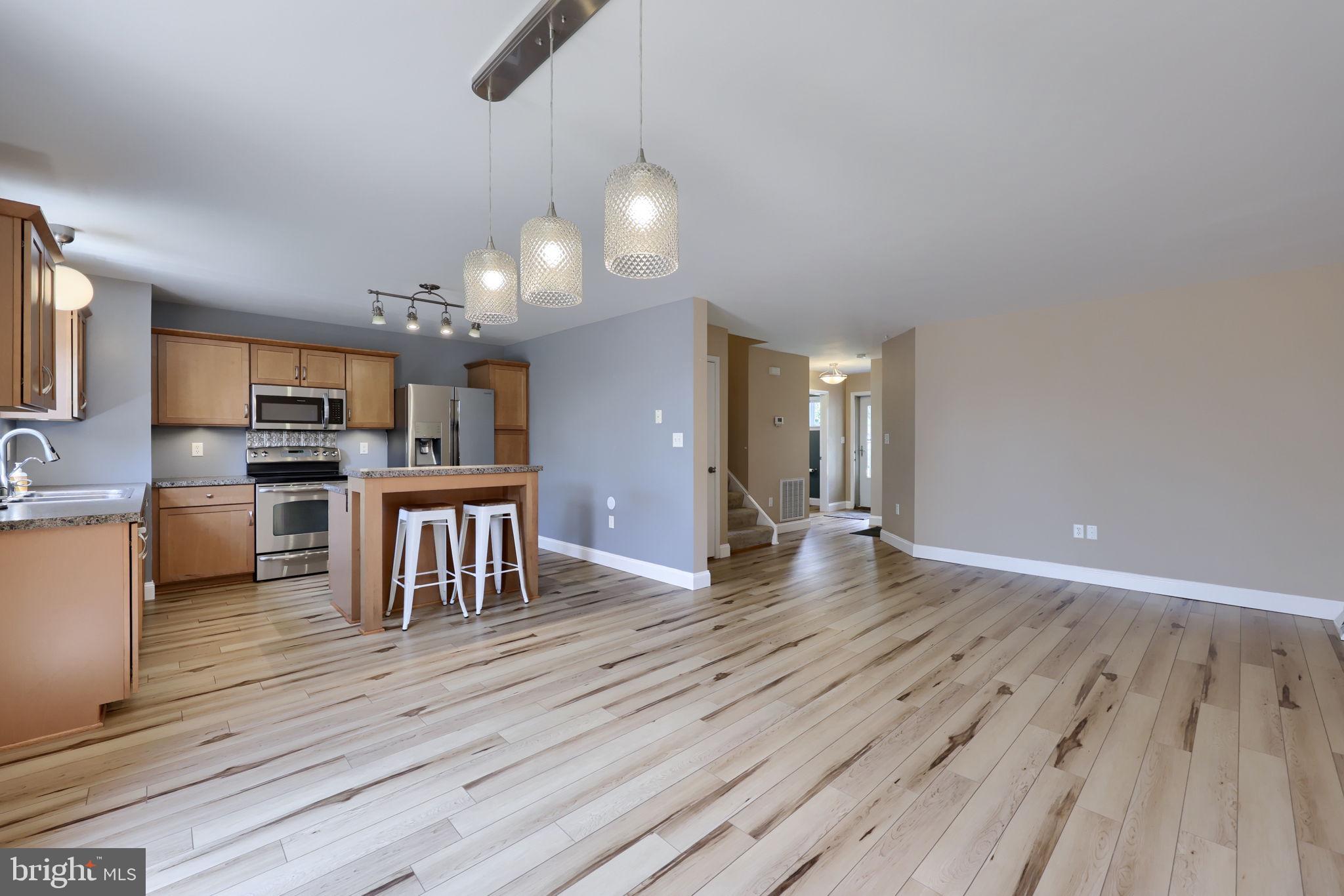 EAGLEVIEW ESTATES - Residential