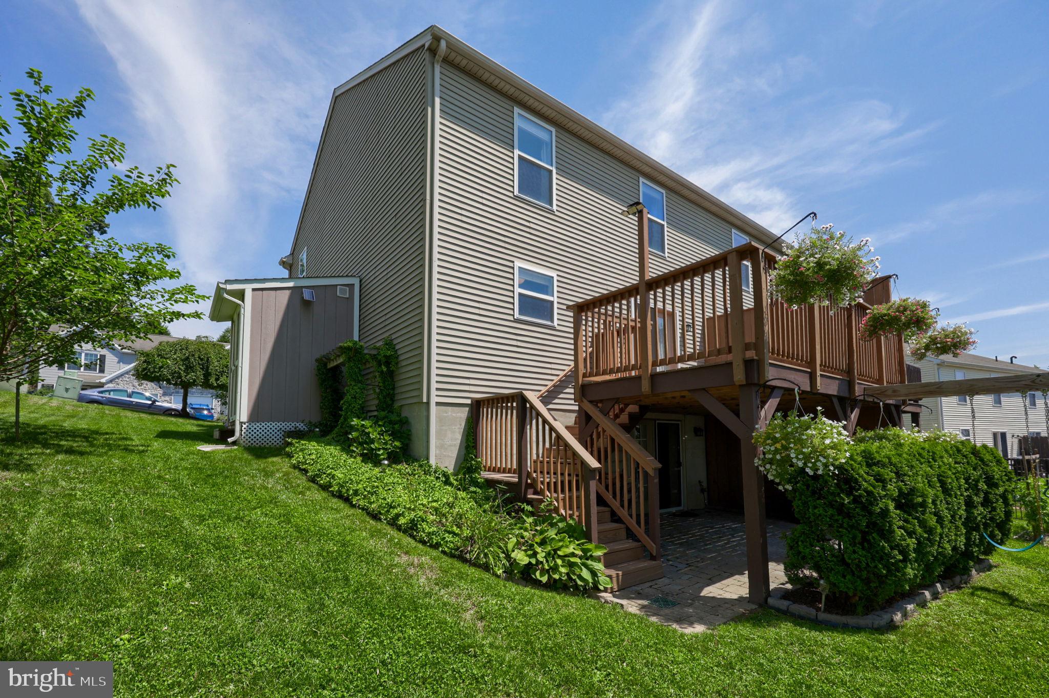 EAGLEVIEW ESTATES - Residential