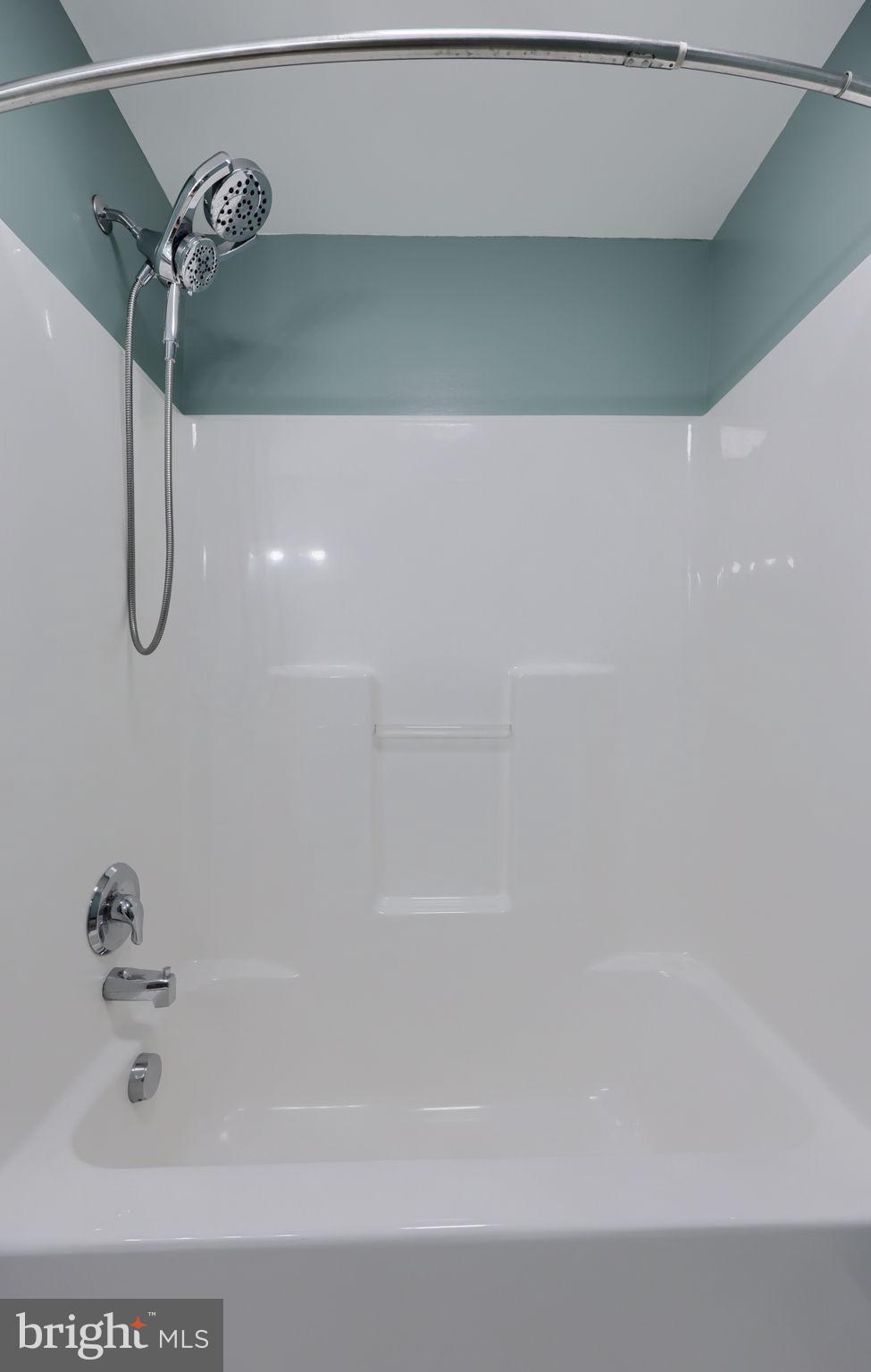 EAGLEVIEW ESTATES - Residential