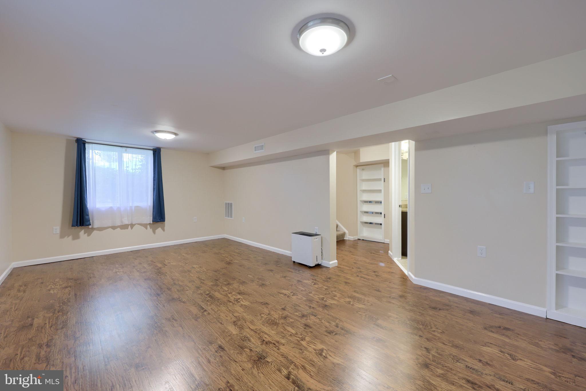 EAGLEVIEW ESTATES - Residential