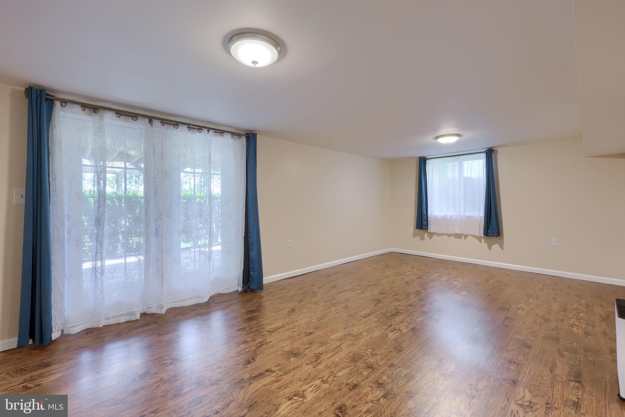 EAGLEVIEW ESTATES - Residential