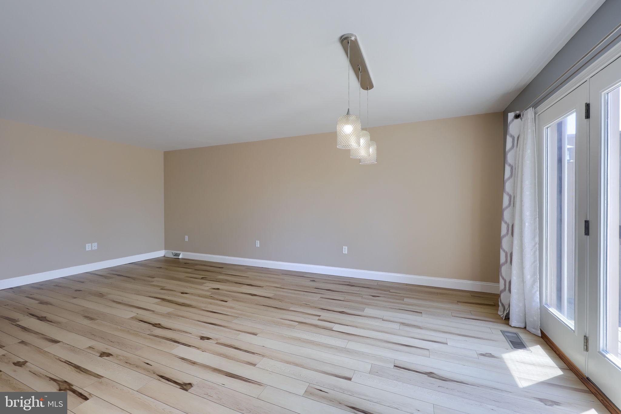 EAGLEVIEW ESTATES - Residential