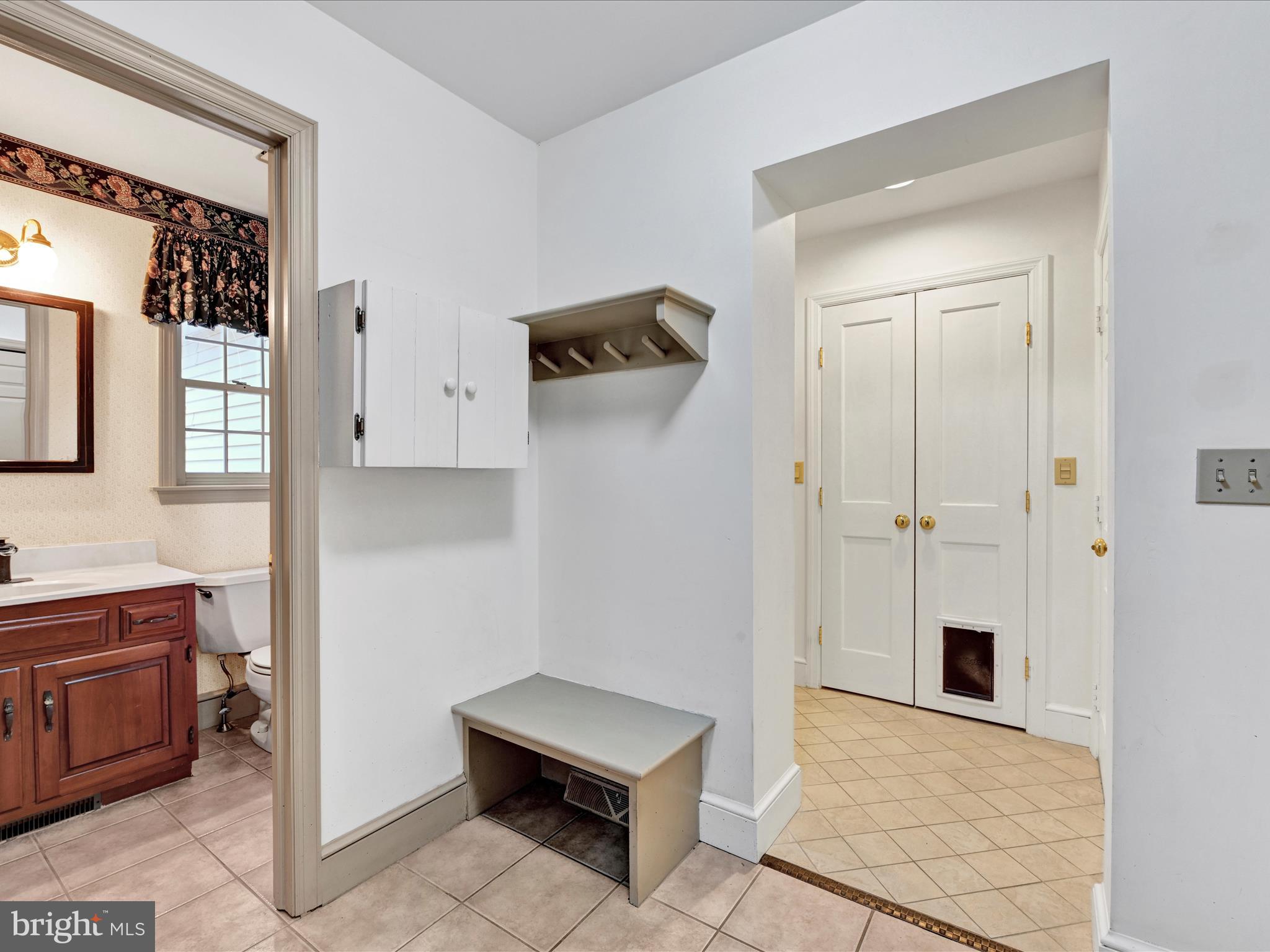 HEMPFIELD AREA - Residential