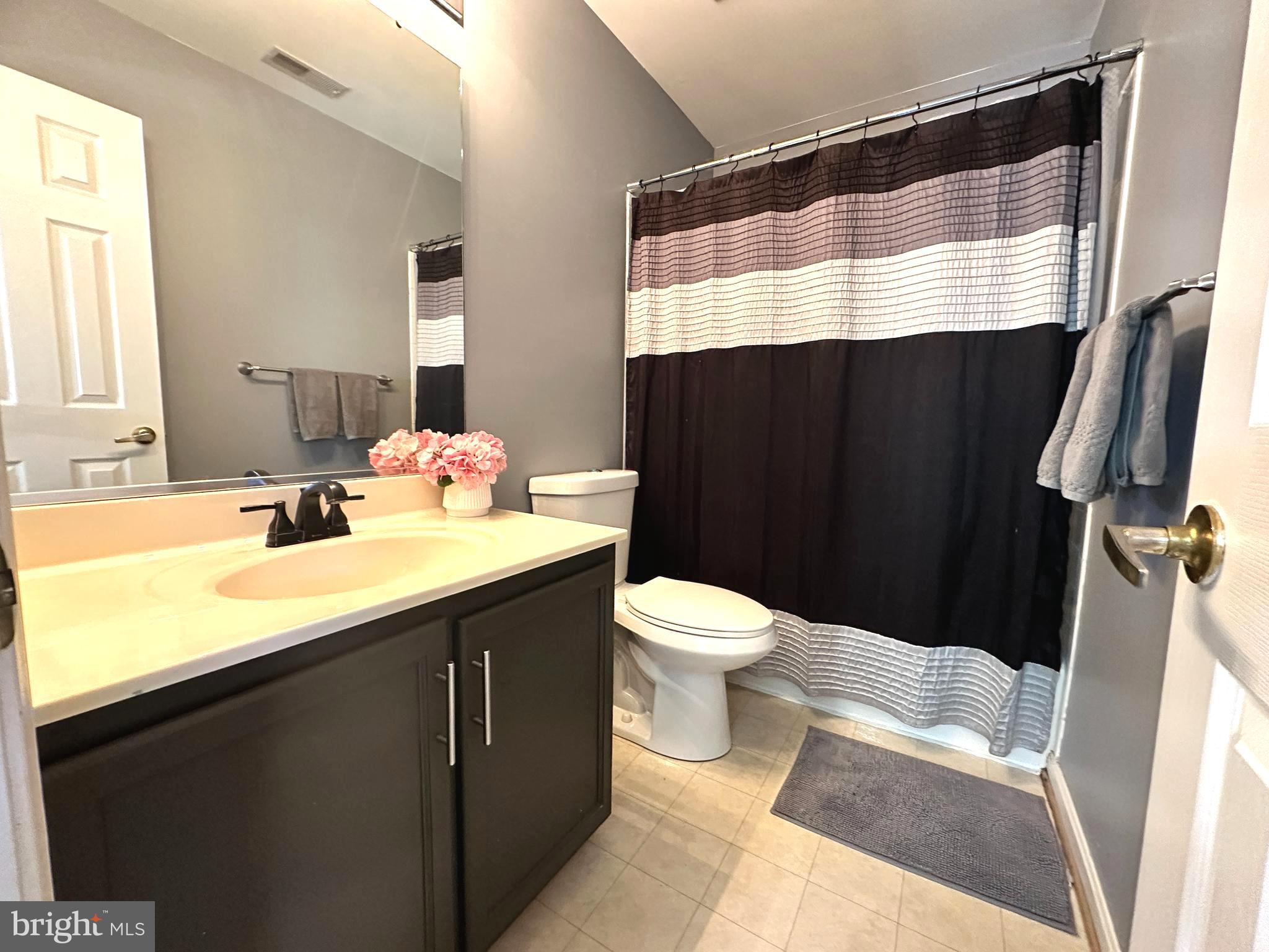 APPLEGATE NORTH - Residential Lease