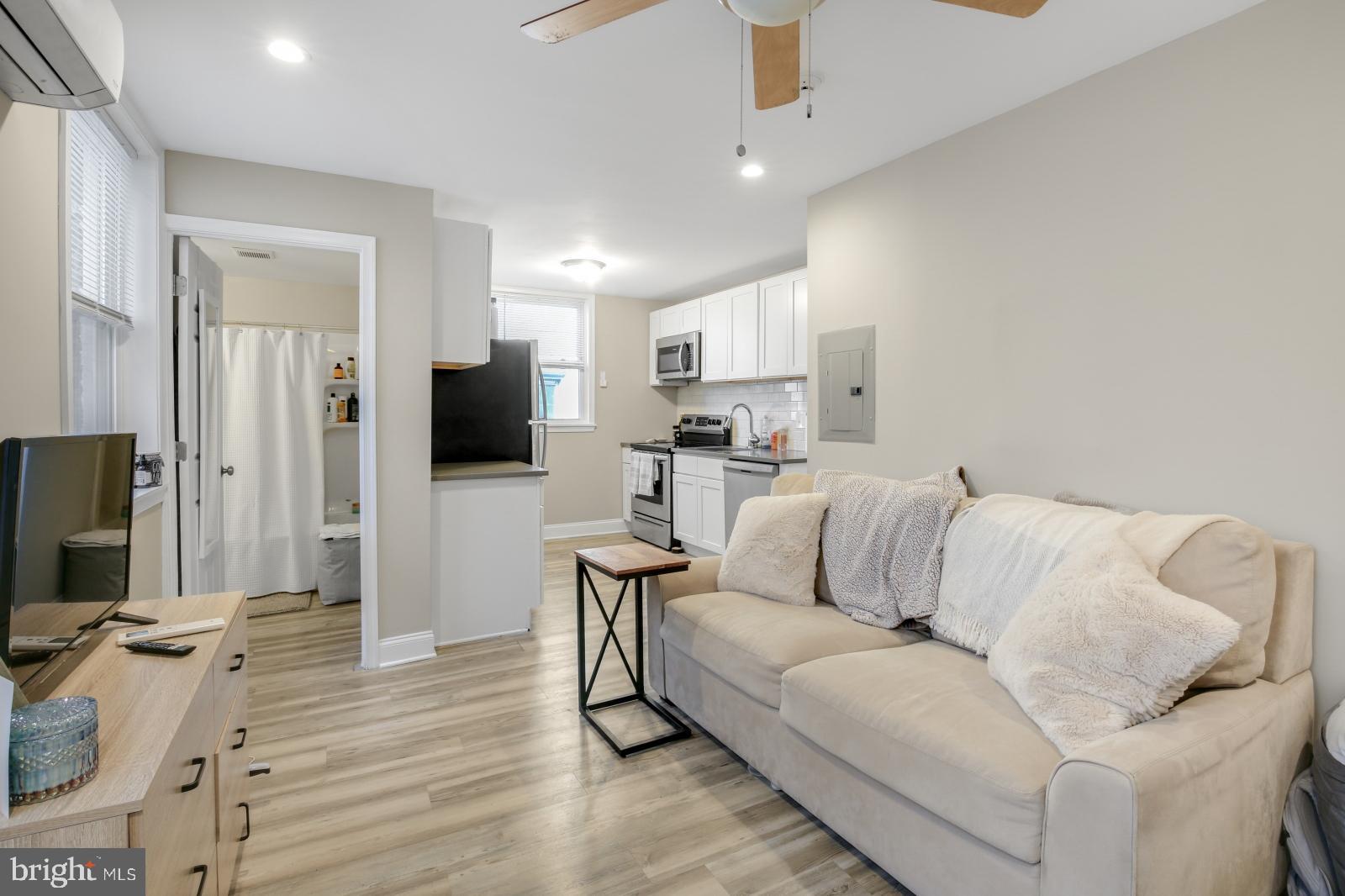 BELLA VISTA - Residential Lease