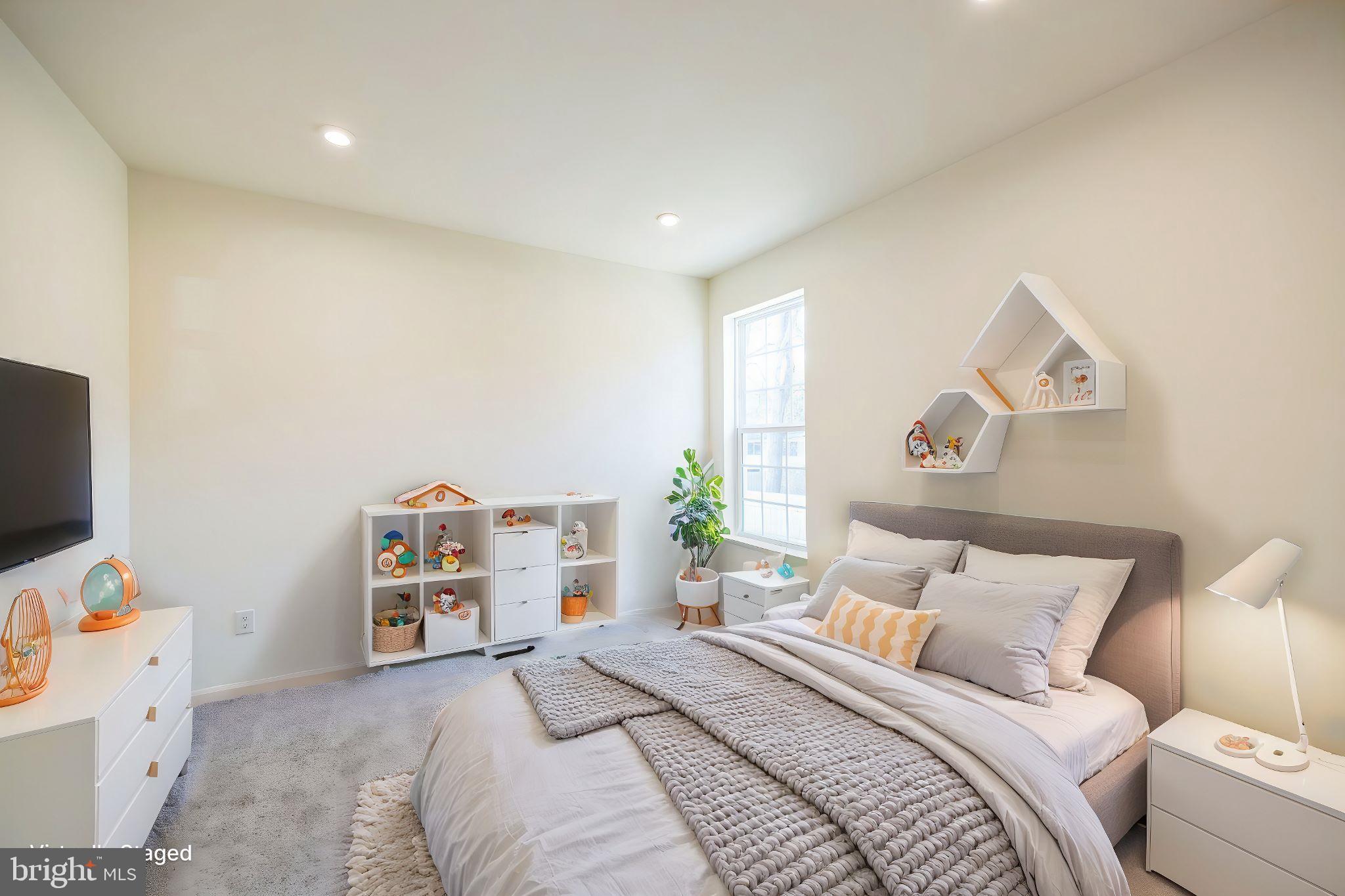 FULTON HILLS - Residential